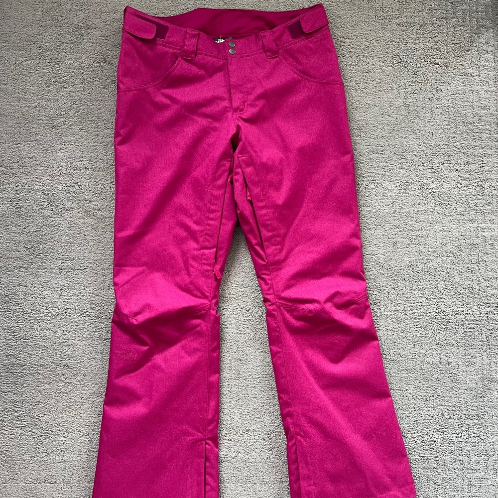 The North Face Snow Pant in Size Large - NEW WITH TAGS